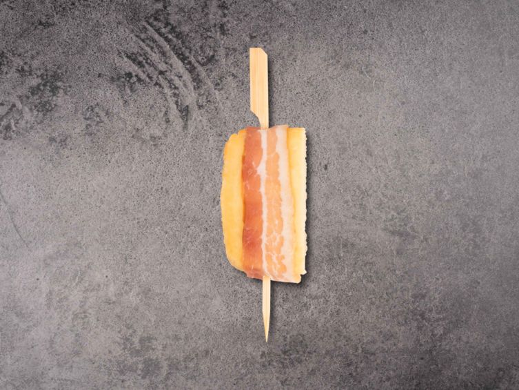 Grillkäsespieß